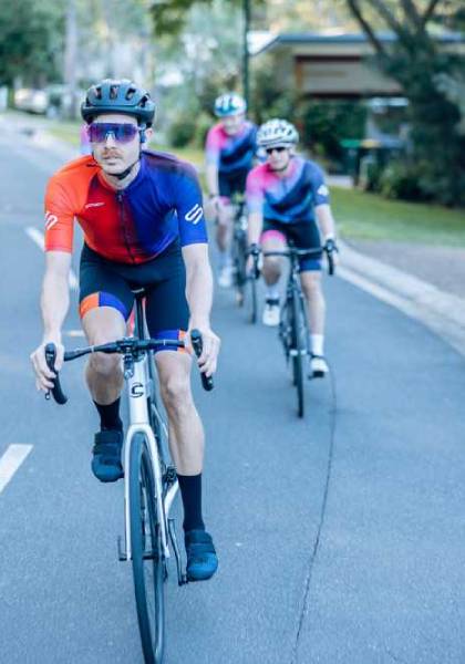 laser cutting cycling jersey